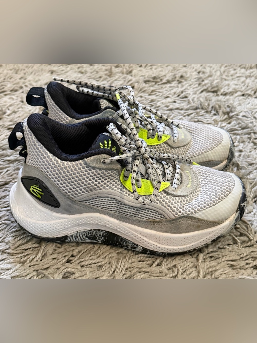 Under Armour Micro G Curry Gray Neon Athletic Sneakers Youth 3.5Y